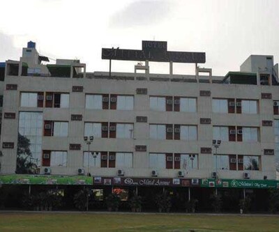 Hotel Mittal Avenue